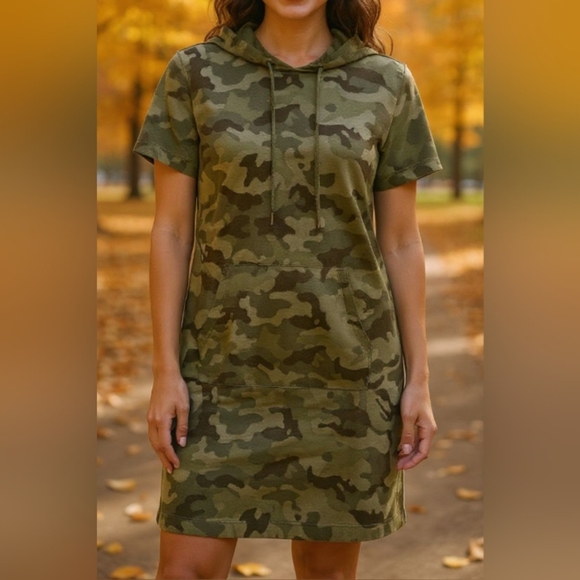 Jane & Delancey - Sweatshirt Dress Grey Camouflage Short Sleeve, Pockets, Size M - Picture 2 of 10